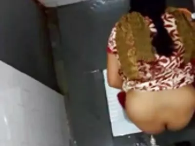 ఆమెను గట్టిగా కొట్టడం నాకు చాలా ఇష్టం
